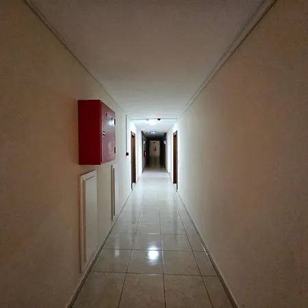 Sensei Aparthotel *