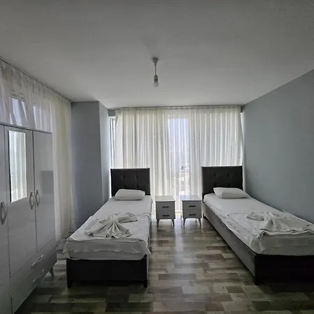 Sensei Aparthotel *