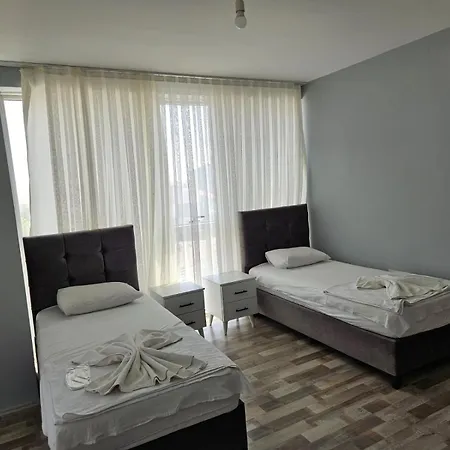 Sensei Aparthotel *